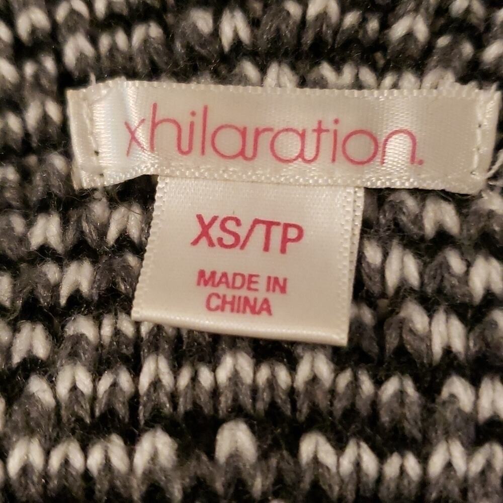 Xhilaration Knit Fringe Trim Poncho Sweater Layering Wrap - Picture 9 of 9